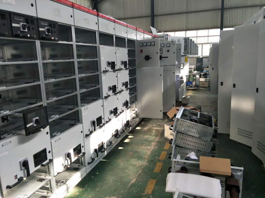 GCK系列低壓抽出式配電柜